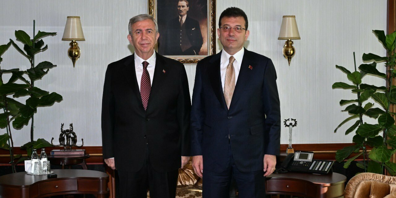 İmamoğlu'ndan ABB operasyonuna ilk tepki: 'Mansur Başkanımızın her zaman yanındayız'