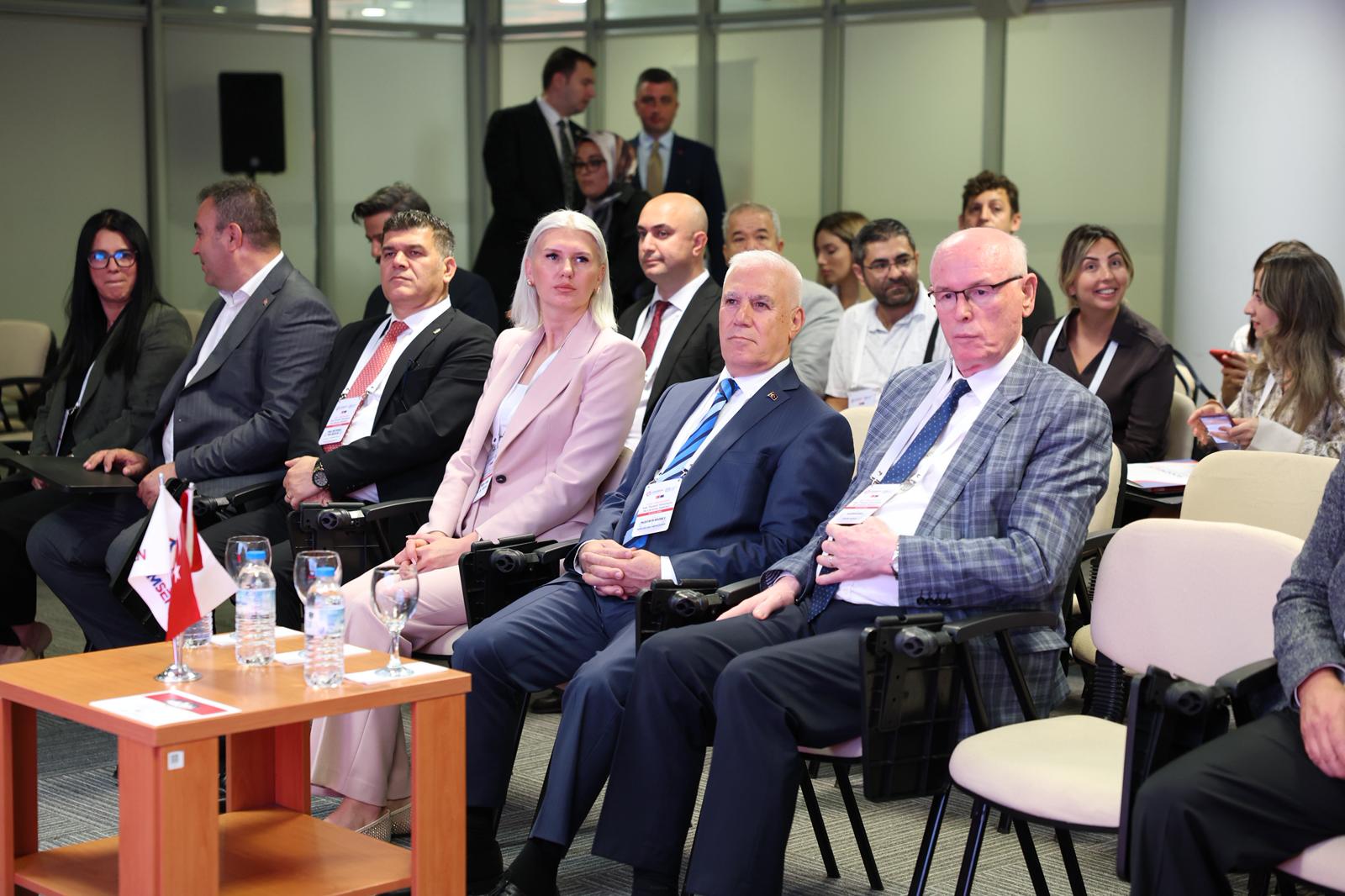 “Çalışanımızın alın terinin yanındayız”