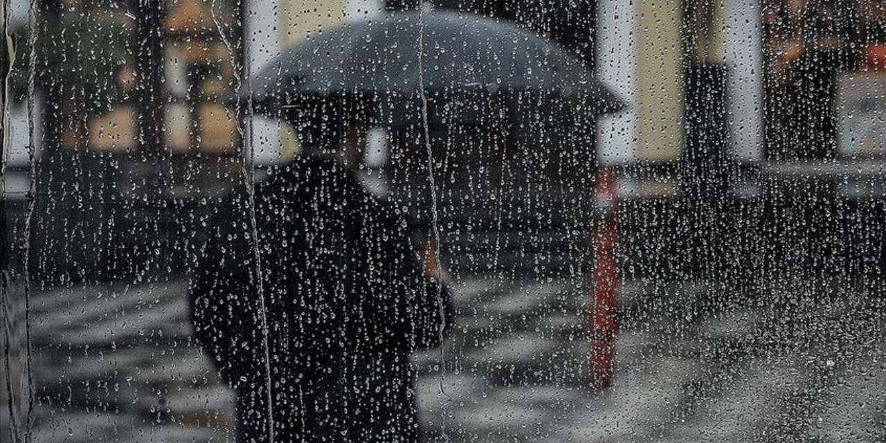 Meteoroloji sıcaklığın kaç derece düşeceğini açıkladı: İstanbul ve 12 şehir için şiddetli yağış uyarısı