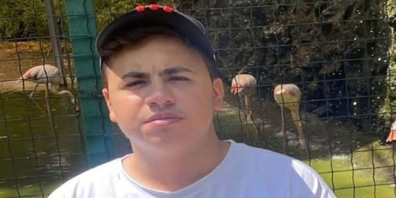 Eski MHP yöneticisinin oğluna polis otosu çarptı