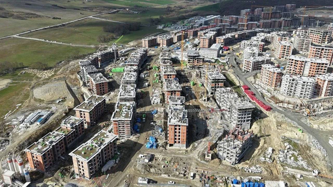 İktidar vazgeçmiyor: Kanal İstanbul güzergahındaki satışlar devam ediyor