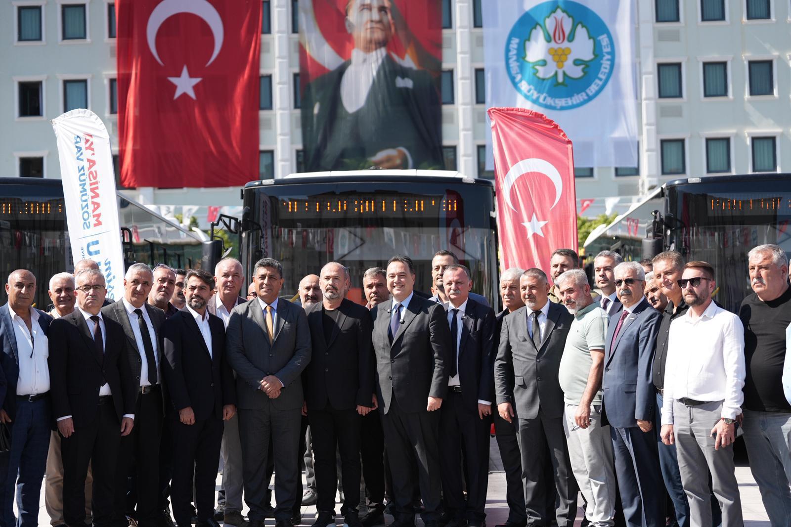 Manisa’da toplu ulaşım filosuna 15 yeni otobüs eklendi