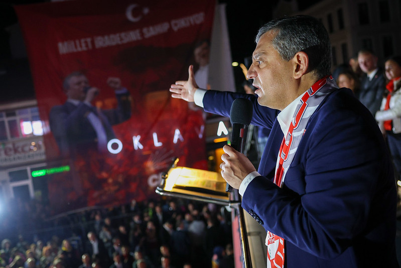 Özgür Özel'den Bolu'da "Kartalkaya" çıkışı: Hala baş sorumlu bakanı koruyorlar, yazıklar olsun!