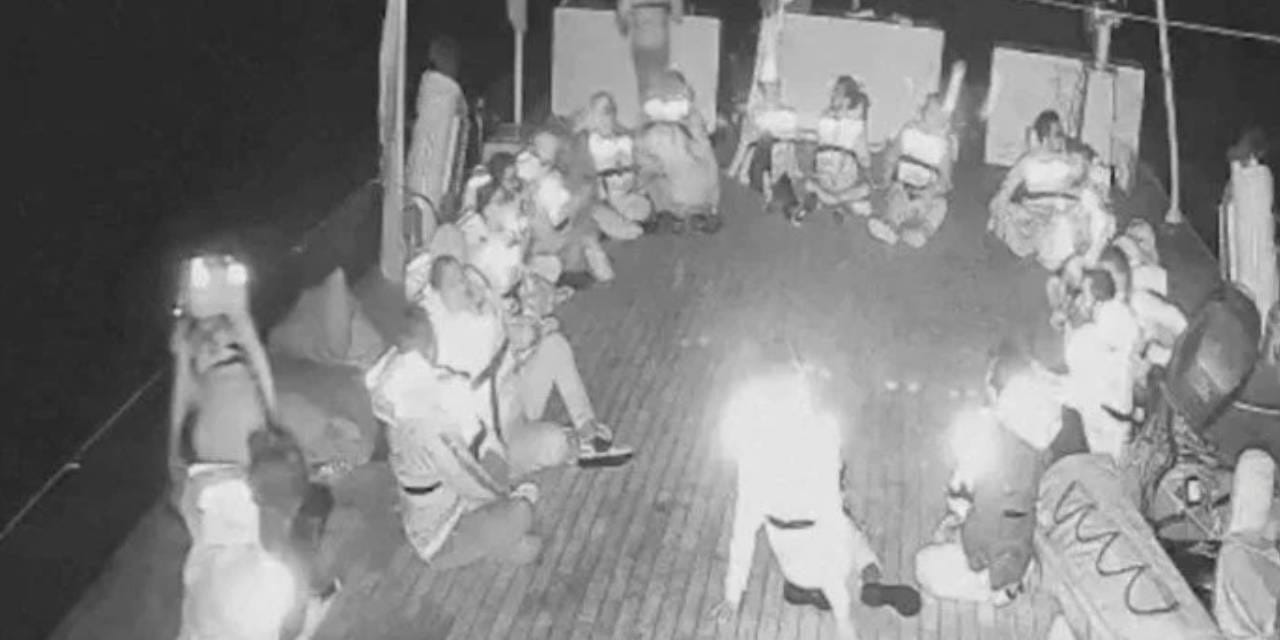 İsrail'den tahliye edilen Türk aktivistler Türkiye'ye döndü