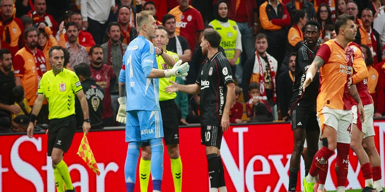 Galatasaray – Beşiktaş derbisinde hakeme düdük astıracak hata
