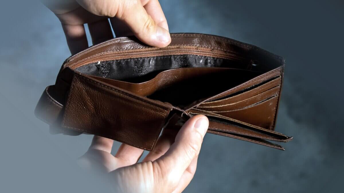 Paradan 4 sıfır atılıyor