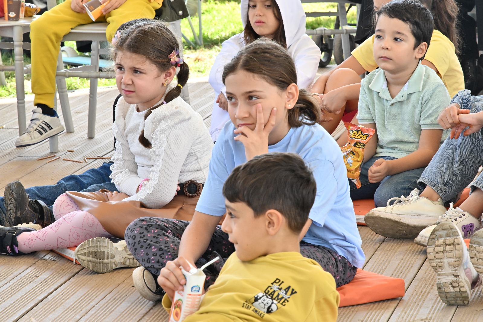 Manisa’da çocuklar, aileler ve hayvanseverler Kent Park’ta buluştu