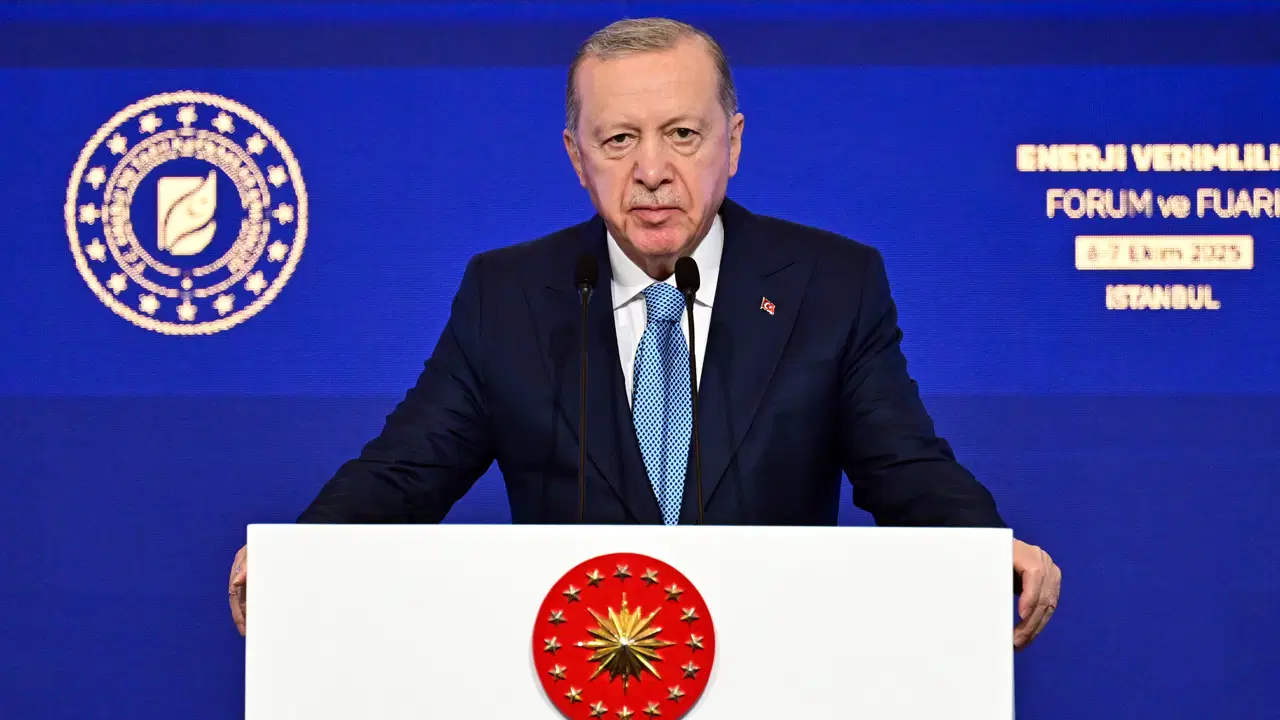Cumhurbaşkanı Erdoğan'dan Özgür Özel'e: "Aklınca bizim enerji politikalarımızı itibarsızlaştırmaya çalışıyor"