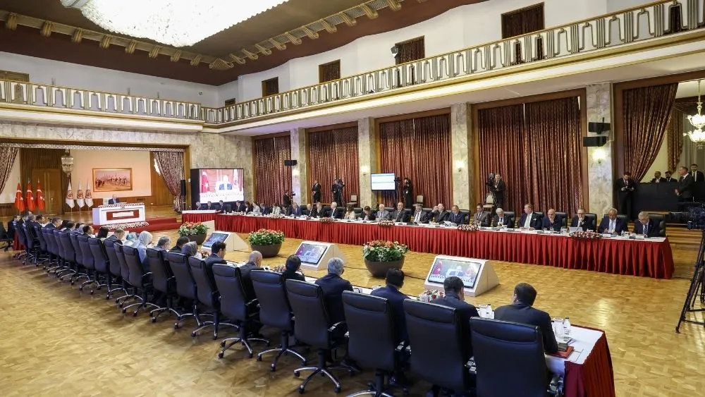 Bahçeli’nin Öcalan sözlerinden sonra komisyonda çatlak