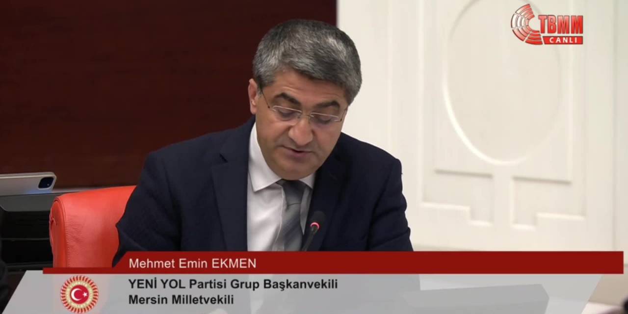 Mecliste terör örgütü sloganları tartışma yarattı