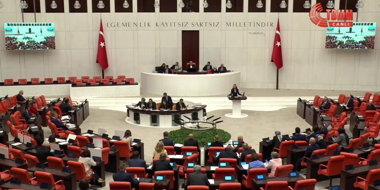 Öğrencilerin karnı aç! KYK bursu yemek masrafına yetmiyor