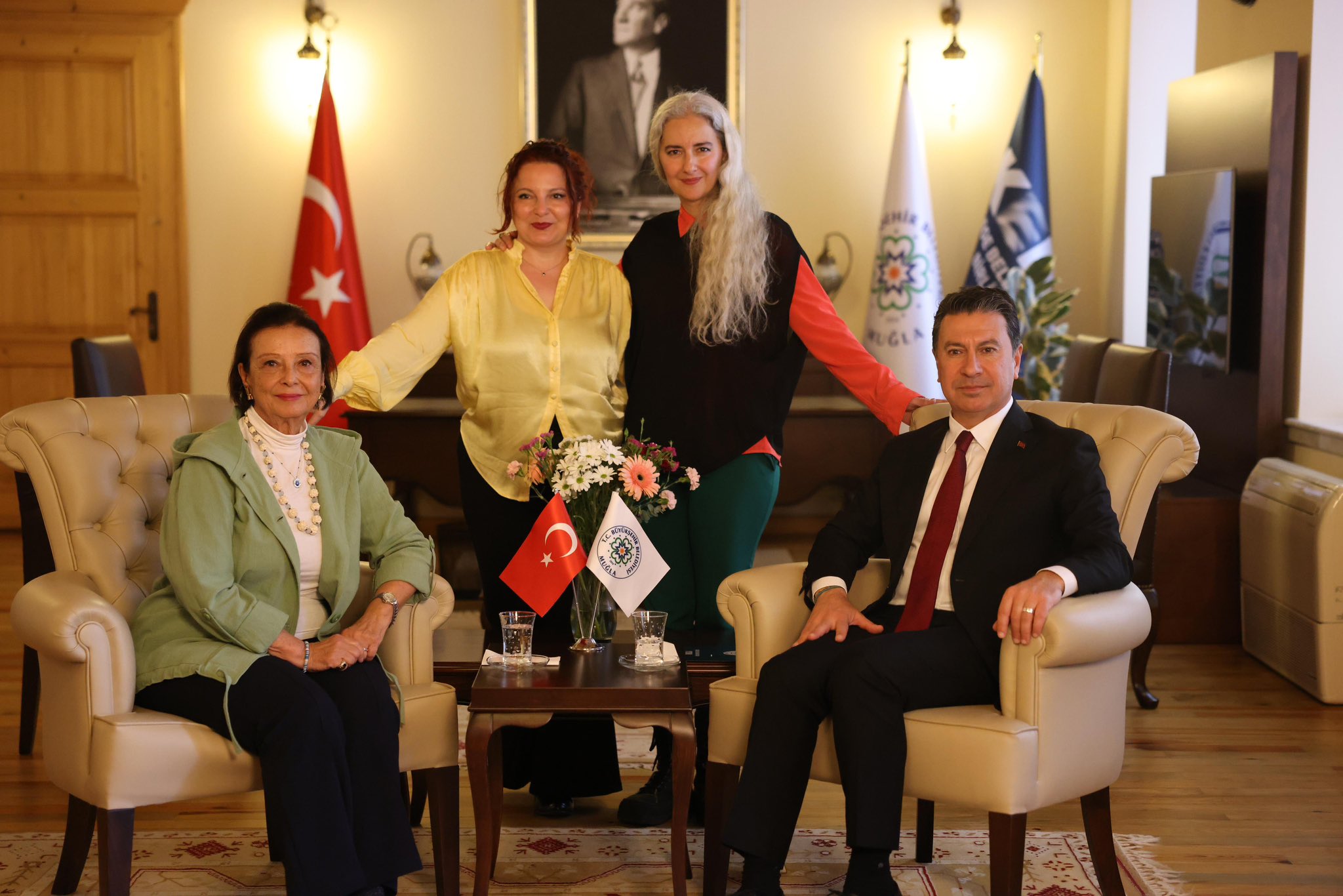 Kadınların gücü Cumhuriyetle anlatıldı: “Vali Hanım” belgeseli izleyiciyle buluşuyor