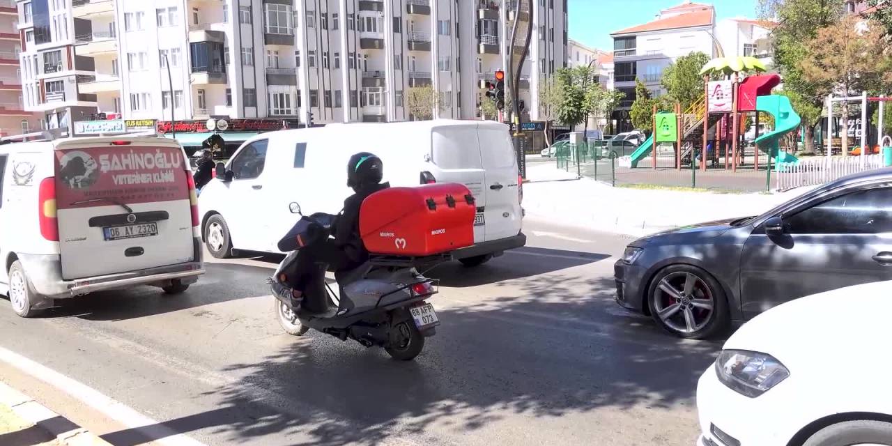 Aksaray'da sürücüler trafik cezalarını tartıştı: Gelire göre olmalı mı?