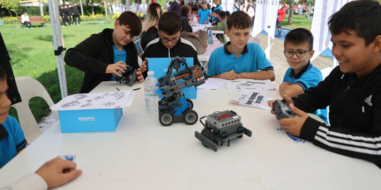 Yunusemre'de eğlenceli bilim şenliği başladı