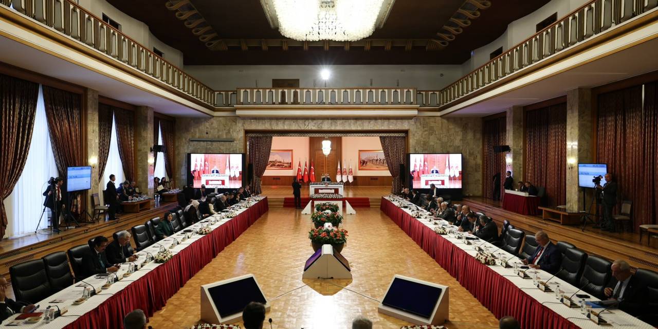 Kurtulmuş: Dinleme süreci sona eriyor, raporlar için çalışmalara geçiyoruz