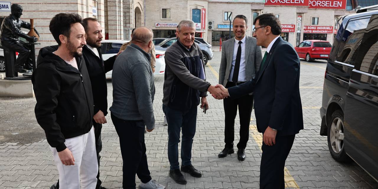 Kütahya'nın başkanı çinicilere konuk oldu