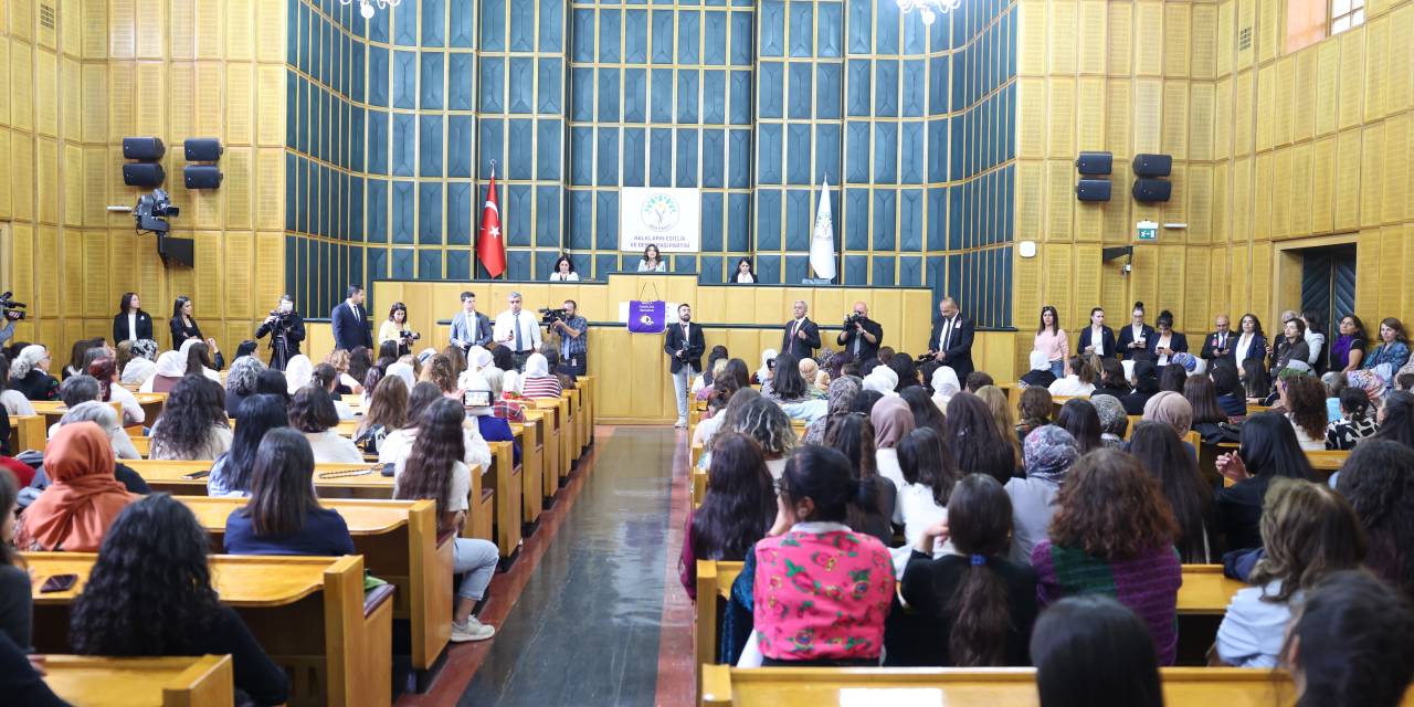 Öcalan'a destek verenler için suç duyurusu yapıldı