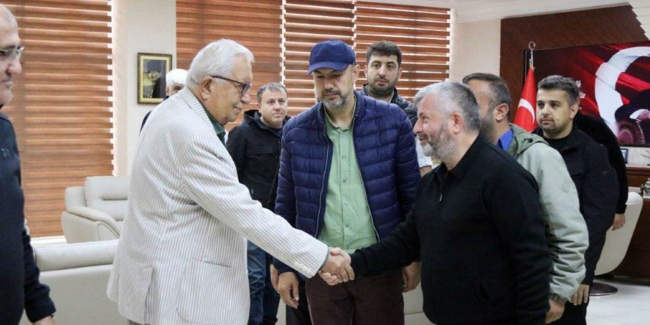 Posbıyık, Un Pazarı esnafını afet sonrası ziyaret etti