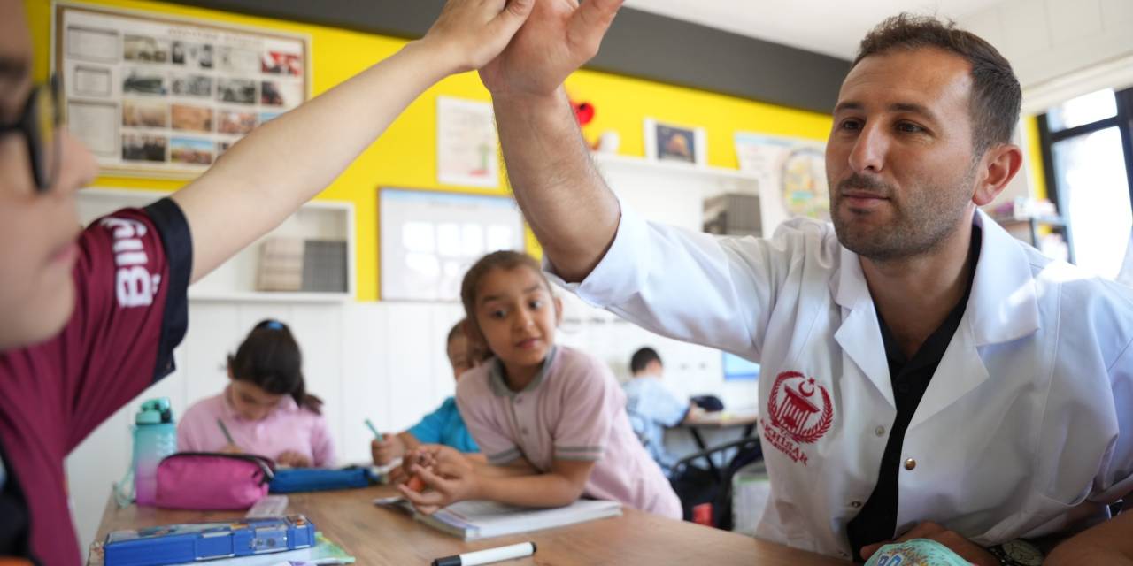 Akhisar'daki Aile Danışma merkezi büyük ilgi topluyor