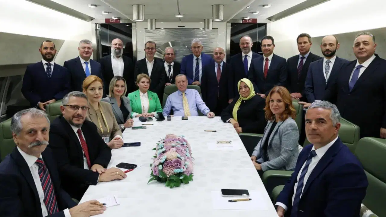 Hülya Koçyiğit'in kızı Erdoğan'ın uçağında