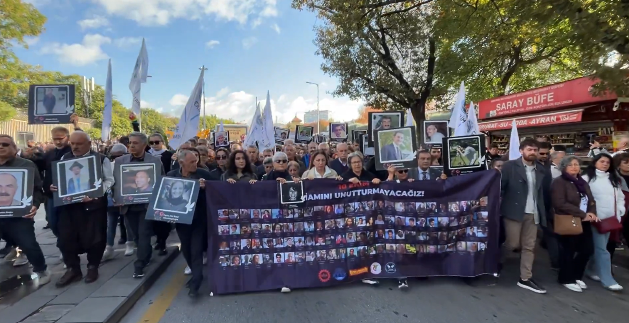 10 Ekim Ankara Gar Katliamı 10. yılında: Mücadele sözleri verildi, hayatını kaybedenler anıldı