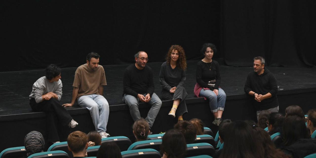 Bozüyük’te tiyatro sezonu coşkusu başladı