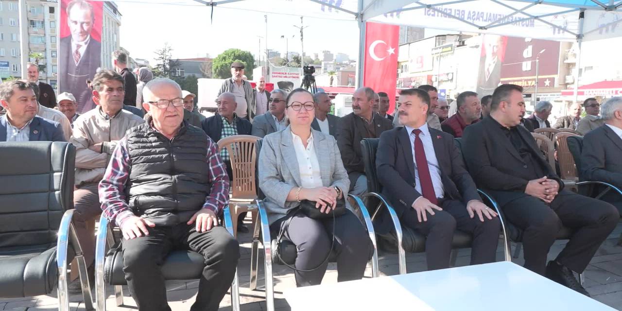 Bursa'dan 200 çiftçiye İtalyan çimi desteği