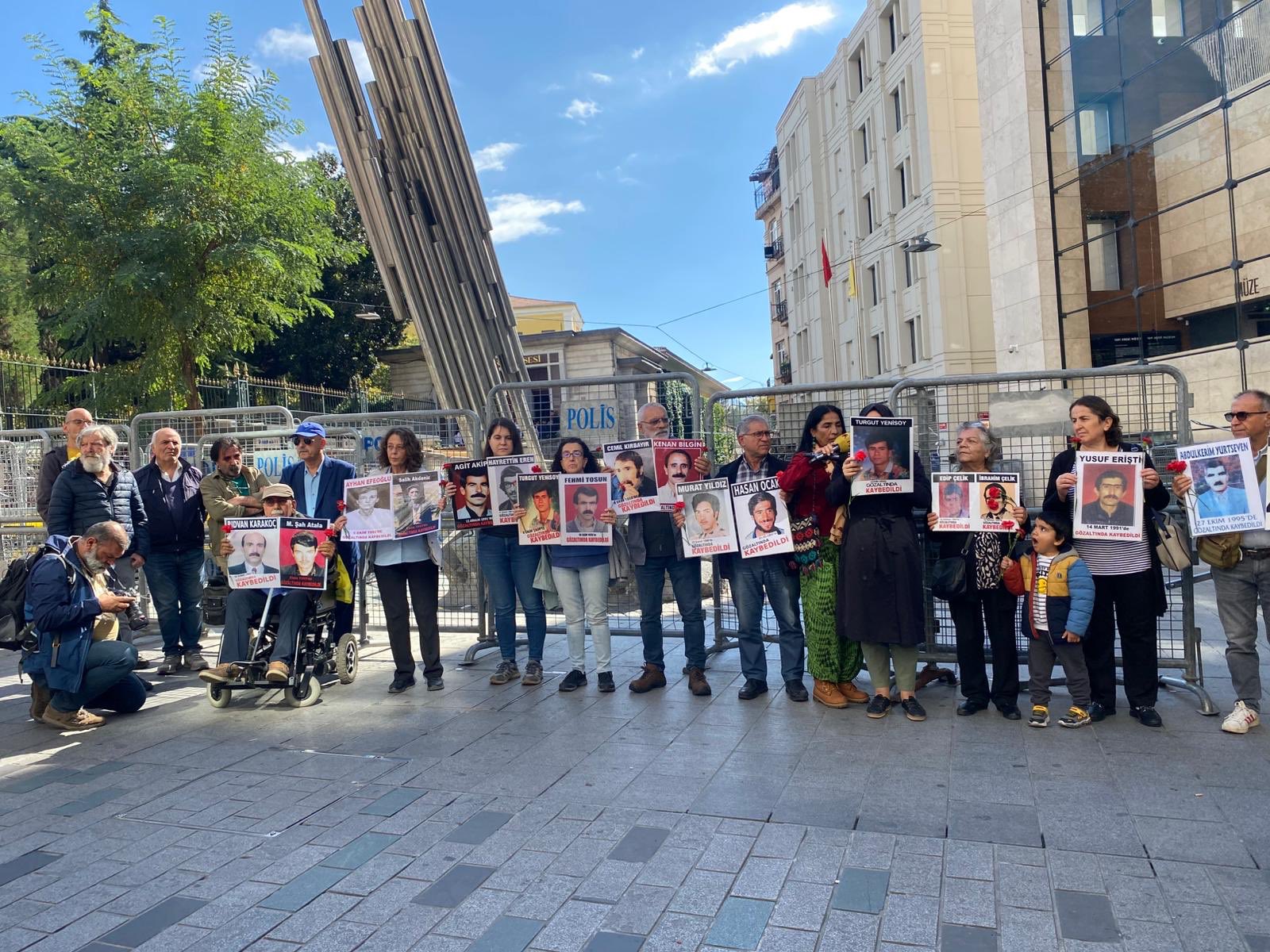 Cumartesi Anneleri 1072’nci haftada Galatasaray Meydanı’nda bir araya geldi