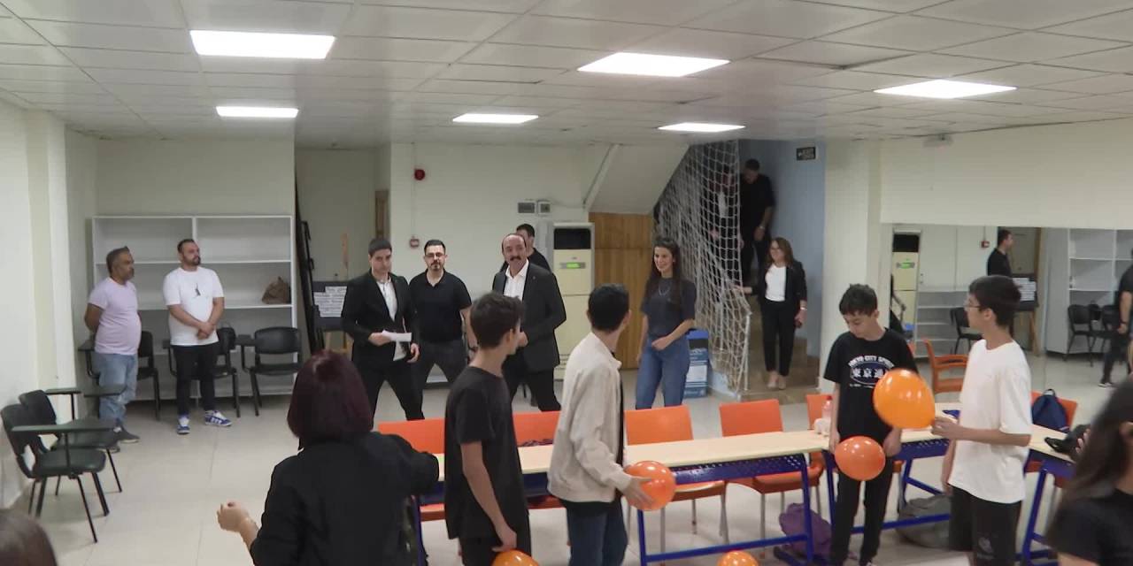 Dünya Kız Çocukları Günü'nde Kotan gençlerle buluştu