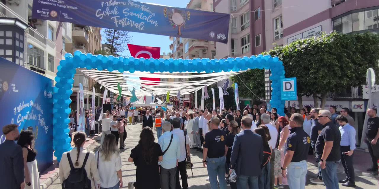 Mersin'de sokak sanatlarının festivali başladı