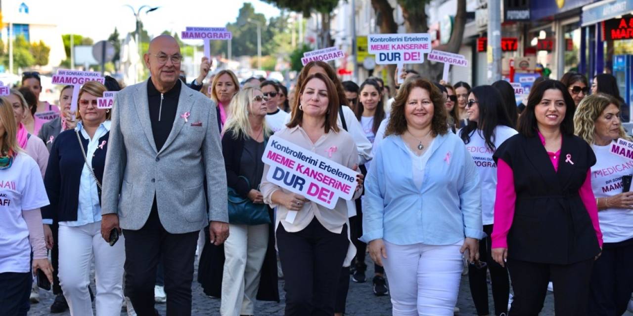 Çeşme'de meme kanseri farkındalığı için etkinlik