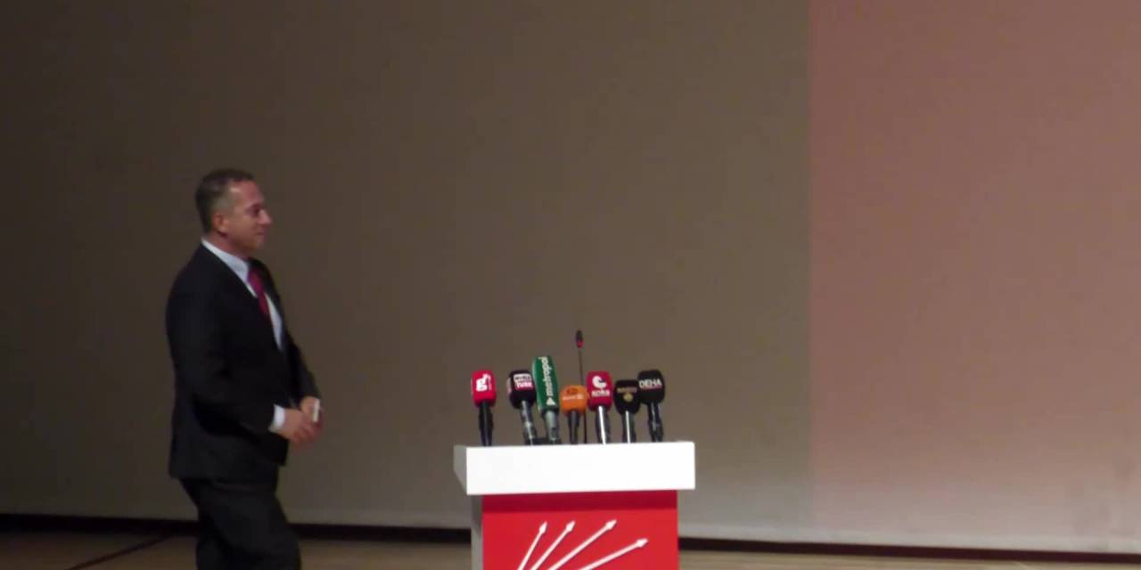 Ali Mahir Başarır: 'Kan örneği alacaksan uyuşturucu baronlarıyla fotoğraf çektiren bakanından al'