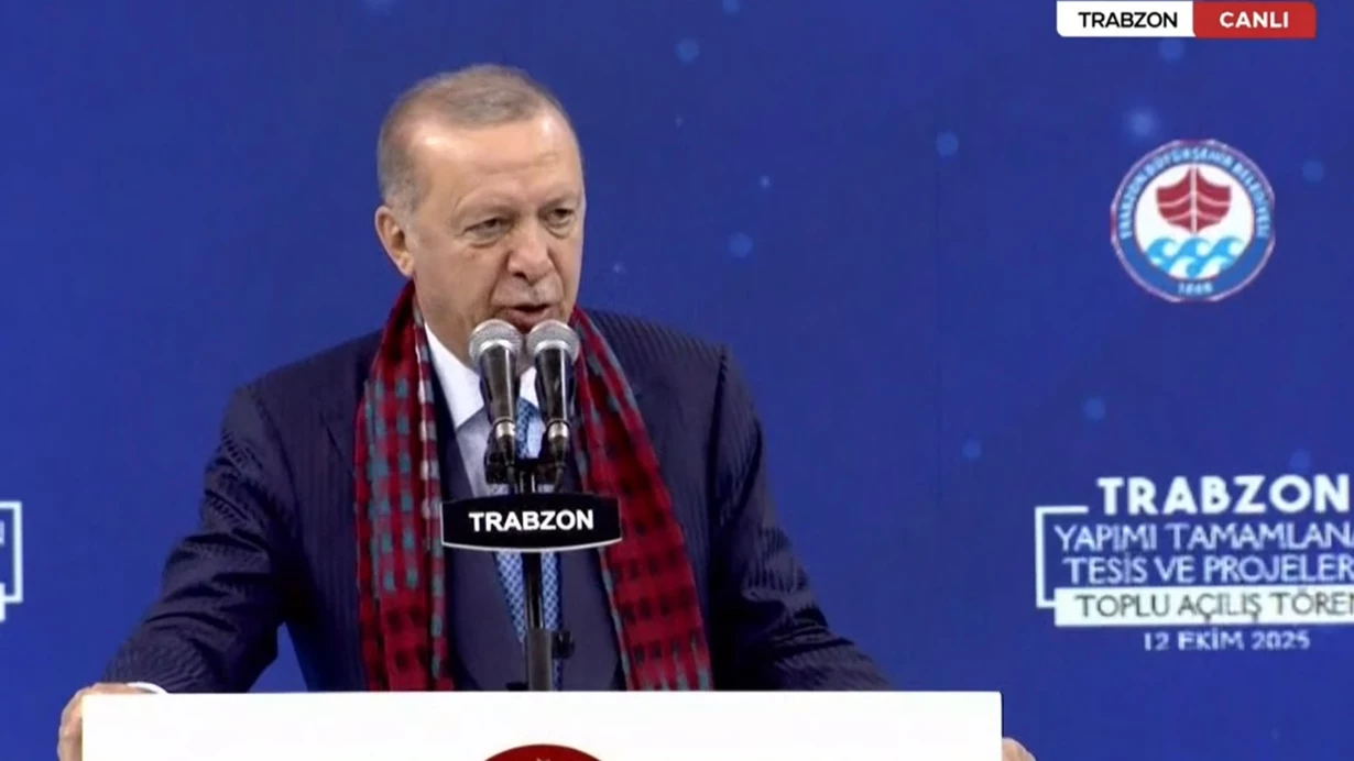 Erdoğan hedefinden CHP lideri Özgür Özel var: ‘Hadi kendine saygın yok, işgal ettiğin koltuğa da mı hürmetin yok?’