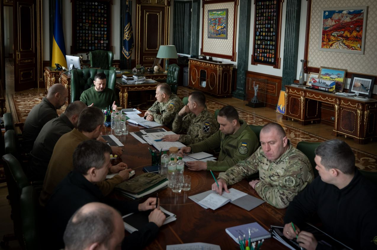 Zelenski, İHA üretim planlarını askeri yetkililerle görüştü