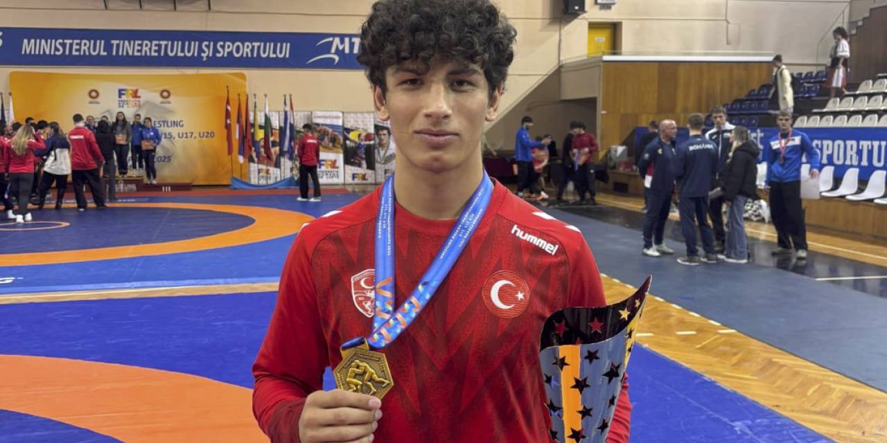 Bursa'nın güreşçisi Balkan şampiyonluğunu elde etti