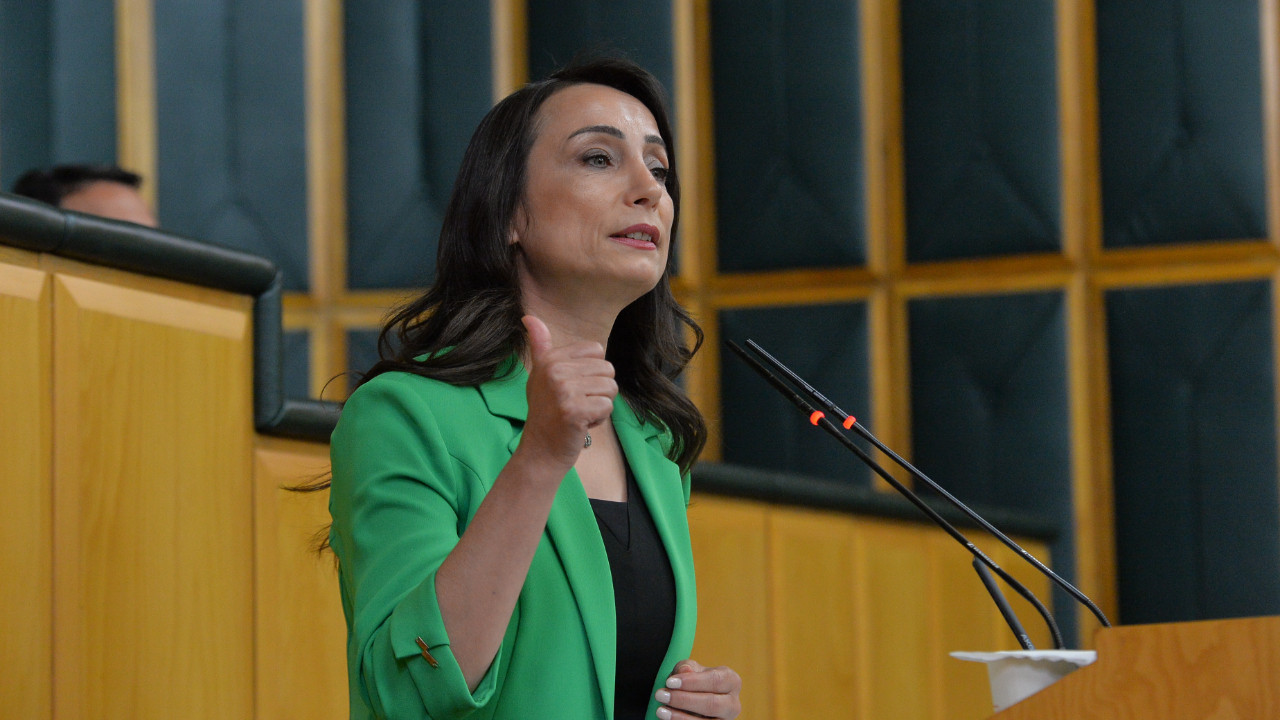 Tülay Hatimoğulları: Yüzleşme komisyonu kurulmalı, anayasa toplumsal sözleşmedir!