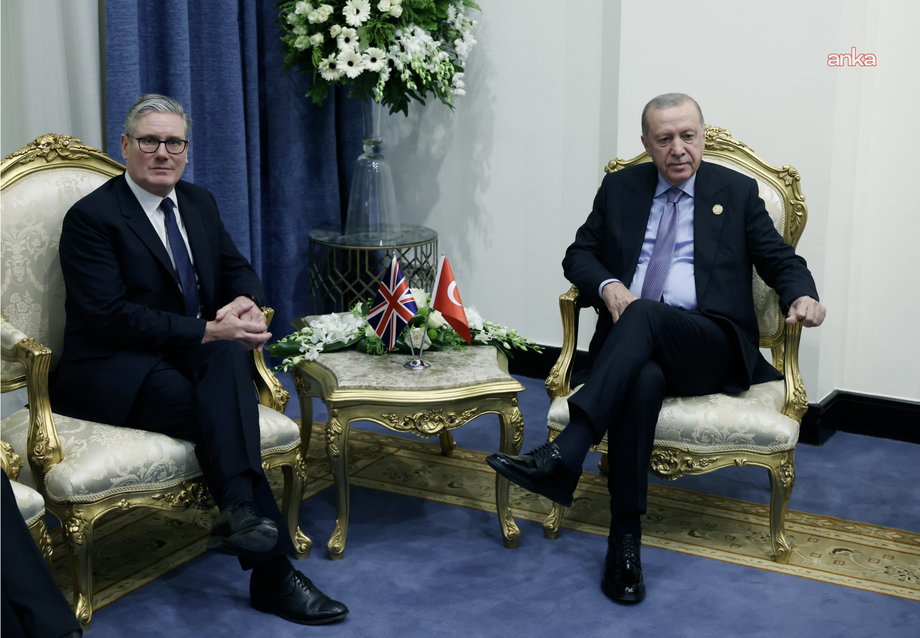 Erdoğan, Mısır’da İngiltere Başbakanı Starmer ile görüştü