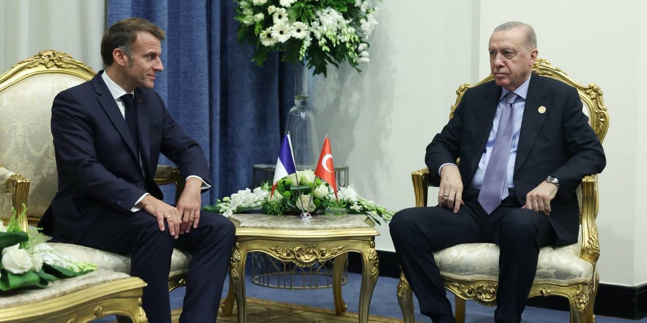 Erdoğan ve Macron Mısır'da Gazze'yi Görüştü