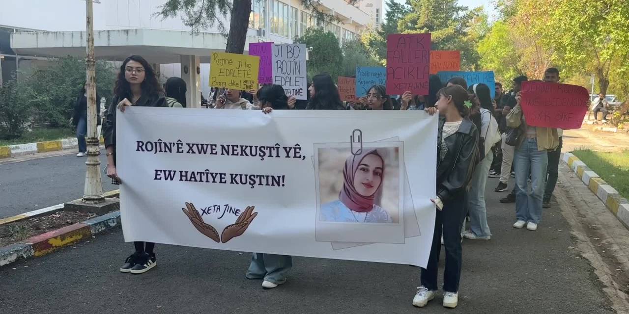 Dicle Üniversitesi'nde Rojin Kabaiş İçin Adalet Yürüyüşü