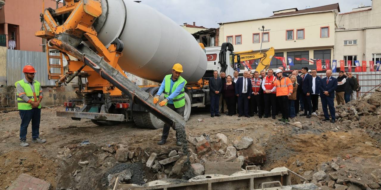 Kasımpaşa'da yeni hizmet binası temeli atıldı: 'Ekrem ve İnan başkanlarımızın mirasını yaşatıyoruz'