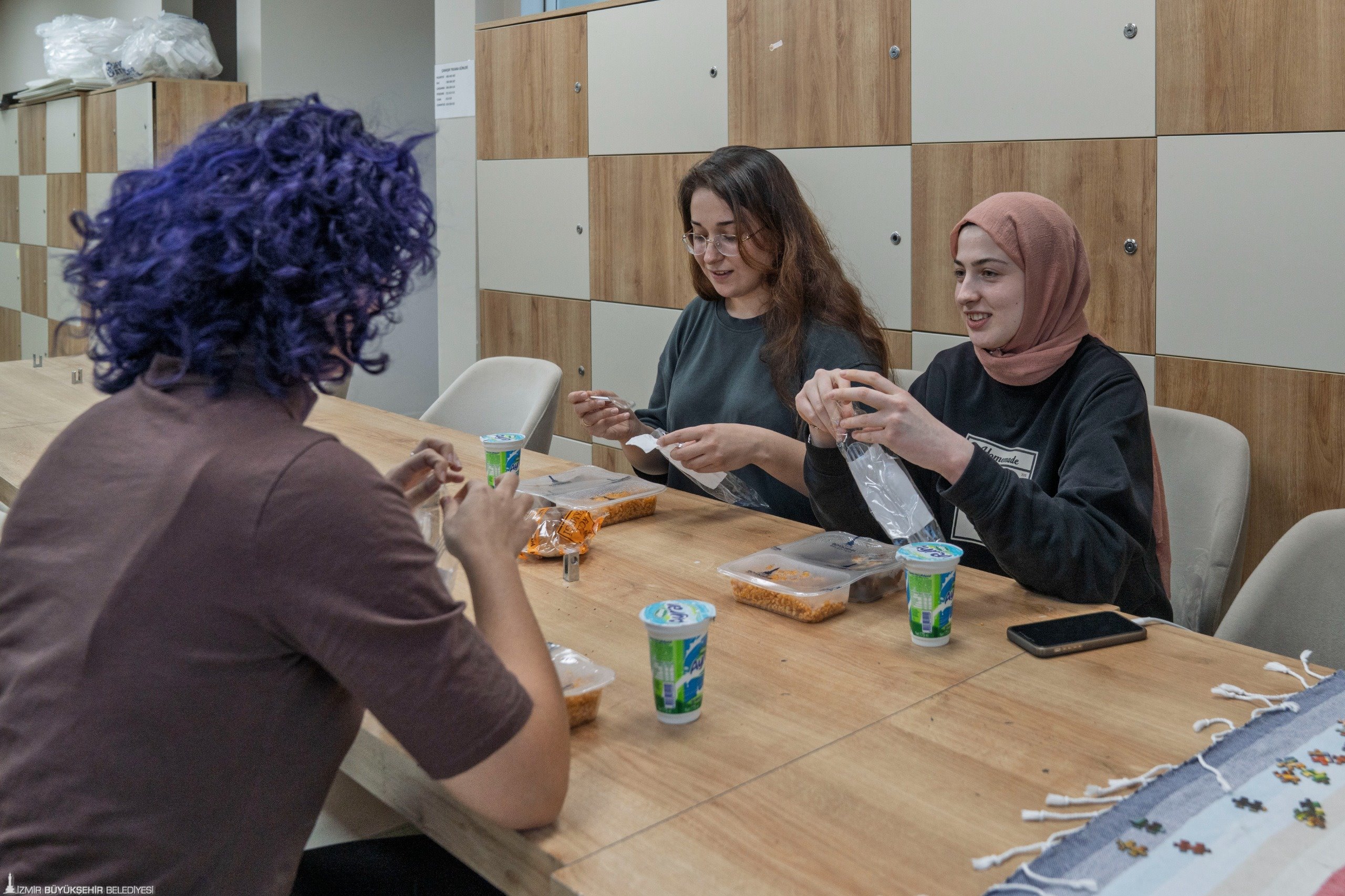 İzmir Büyükşehir’den üniversiteli kızlara 2 Bin liraya konforlu yurt