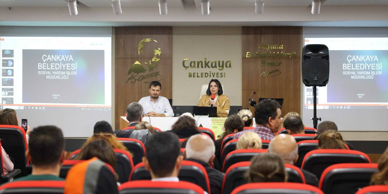 Disleksiye Dikkat: Çankaya'da Farkındalık Paneli