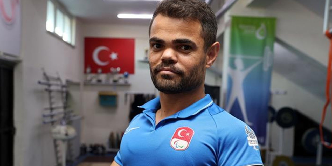 Milli para halterci Abdullah Kayapınar dünya şampiyonu oldu