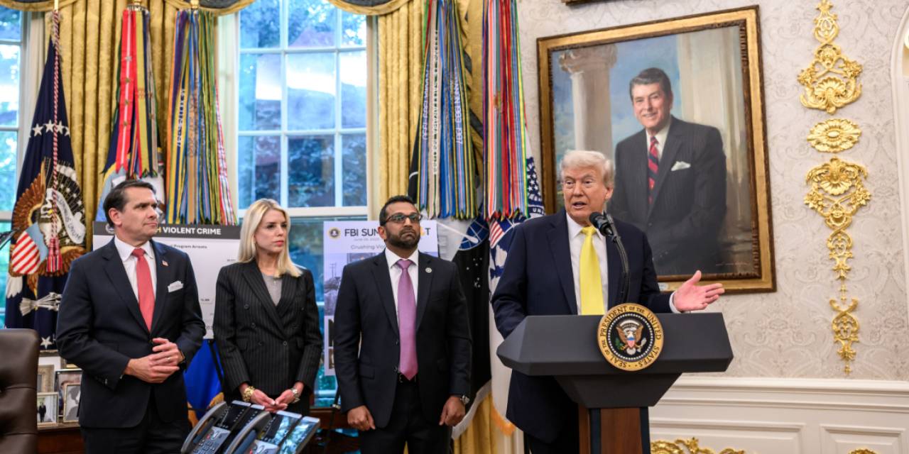 Trump, CIA'ye Venezuela'da operasyon izni verdi