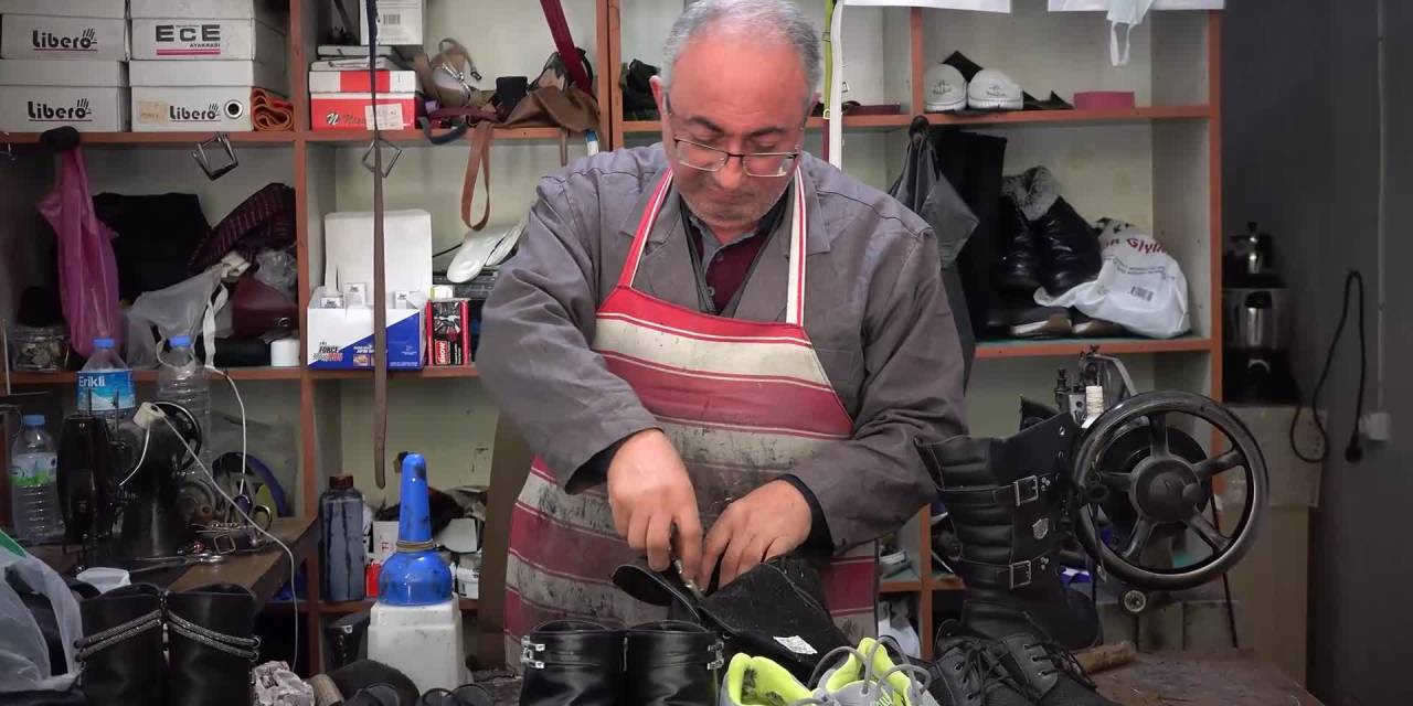 Aksaray'da ayakkabı ustasından çırak alarmı: “Biz mesleğin son temsilcileriyiz”