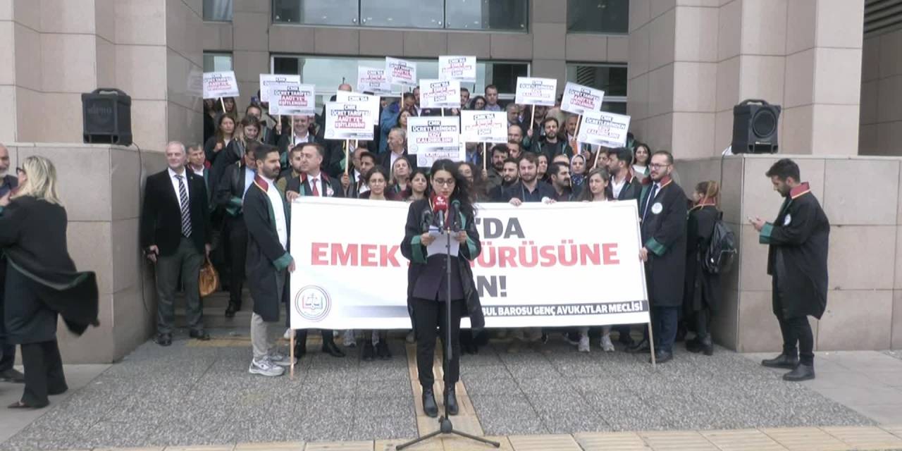 Genç avukatlar 31 ilde CMK ücret tarifesi için sokakta