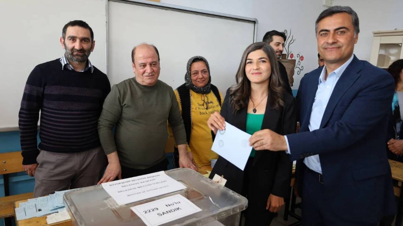 Van Büyükşehir Belediye Başkanı seçilen Abdullah Zeydan'ın seçilme hakkı geri alındı