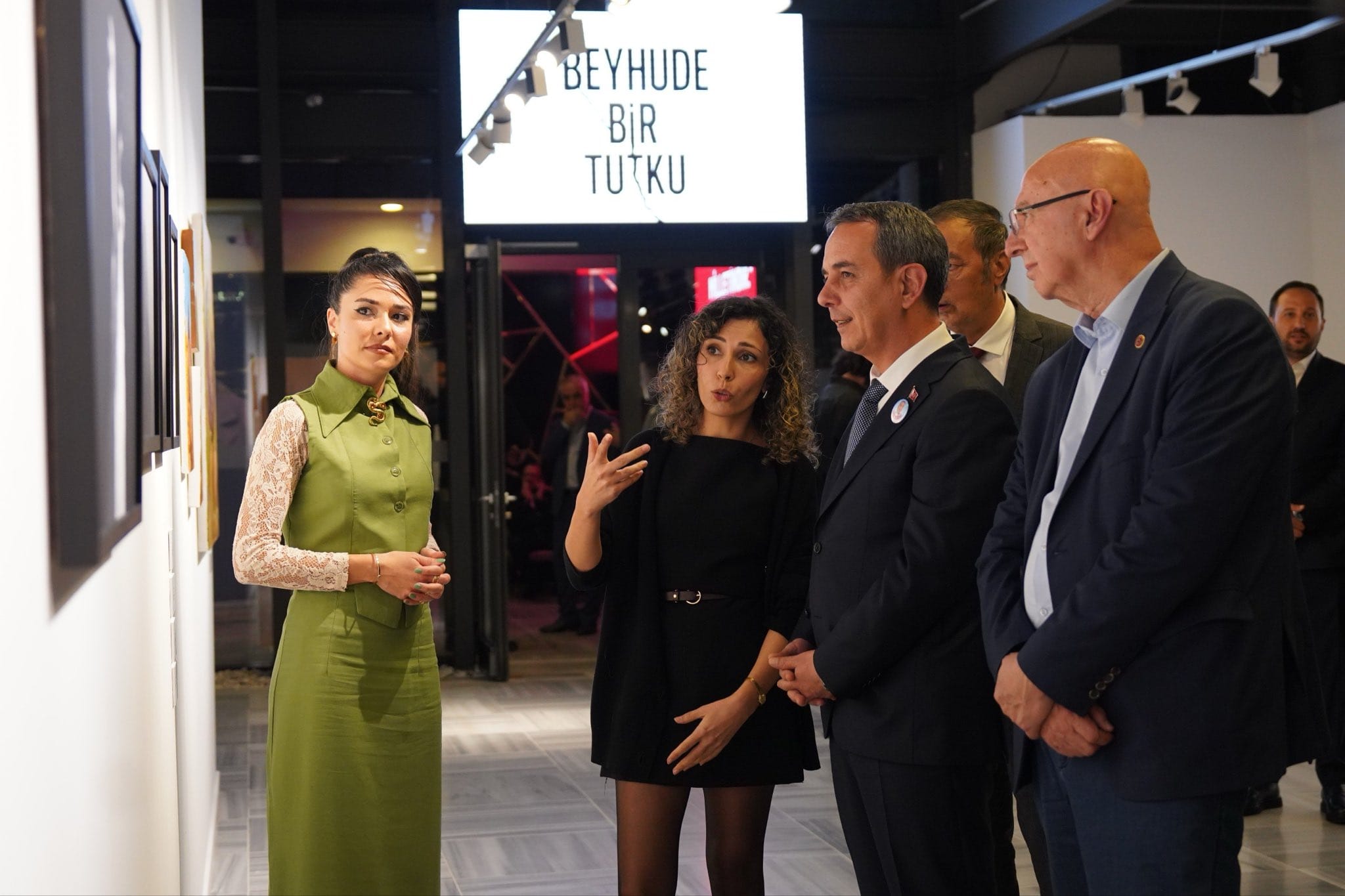 “Beyhude bir tutku” sergisi 6. Daire Sanat Galerisi’nde açıldı