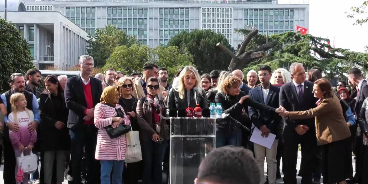 Dilek İmamoğlu sordu: "Neden Ekrem İmamoğlu hakkında açılmış bu kadar çok dava var?"