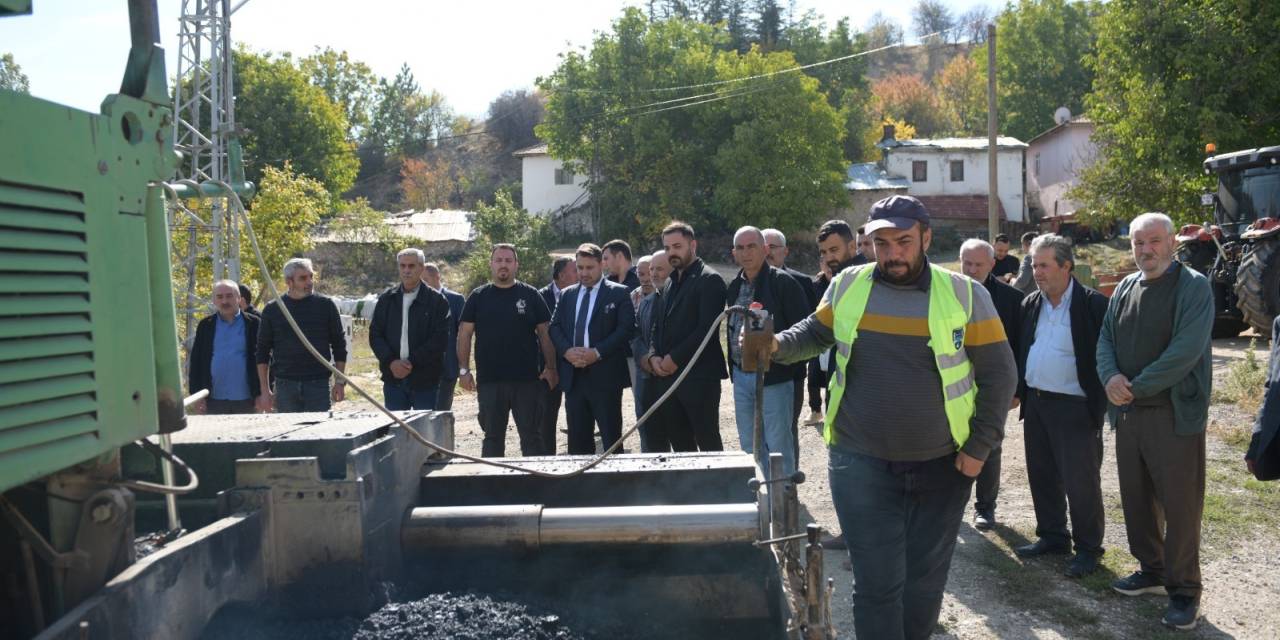 Kahramankazan'da asfalt seferberliği sürüyor